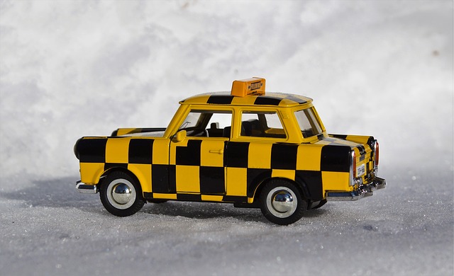 model taxi trabantu