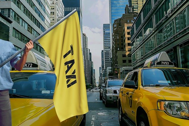 taxi v ulicích